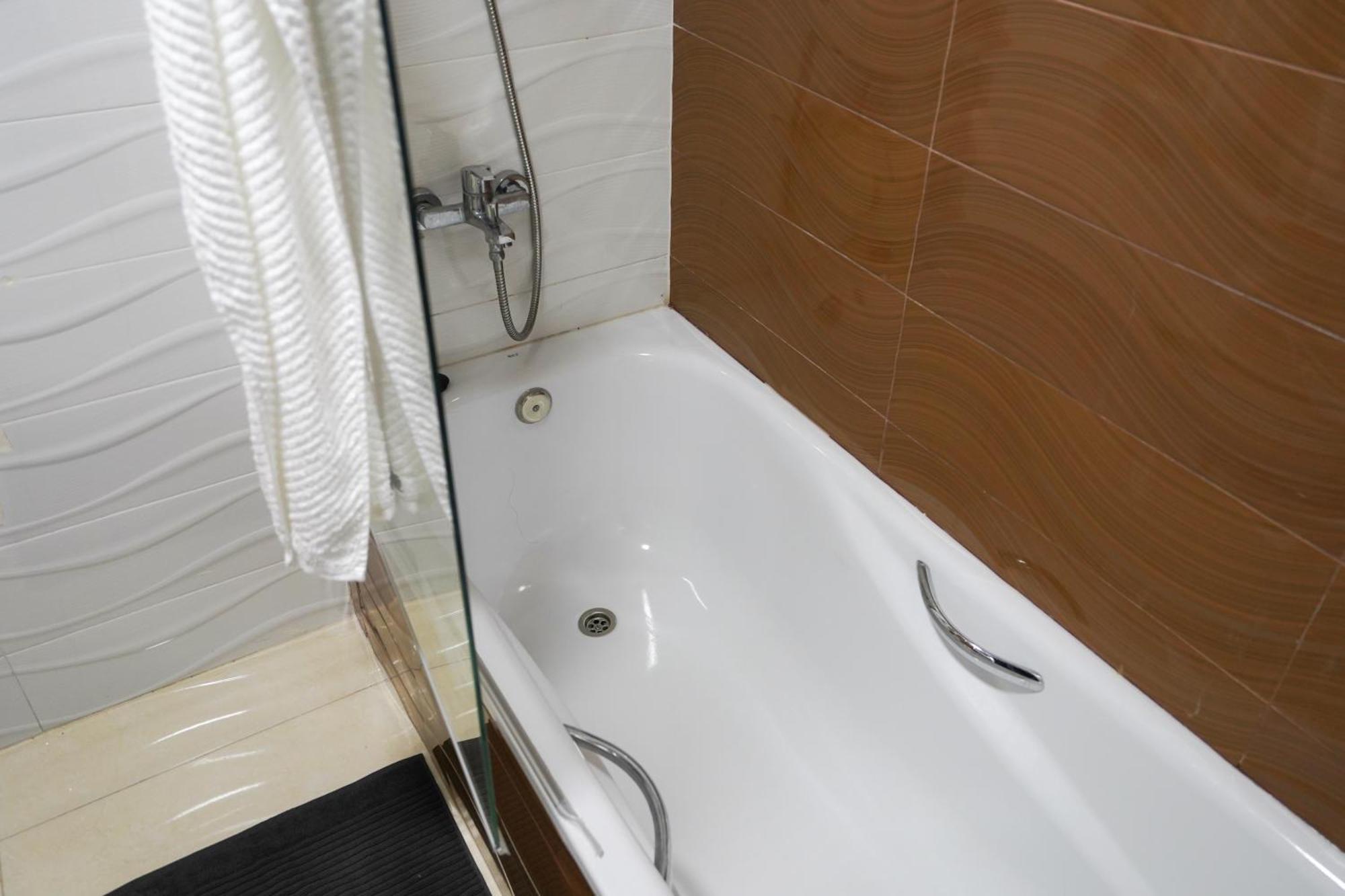 Appartement With Terasse 5 Min To Tanger Marina-Free Parking Exteriör bild